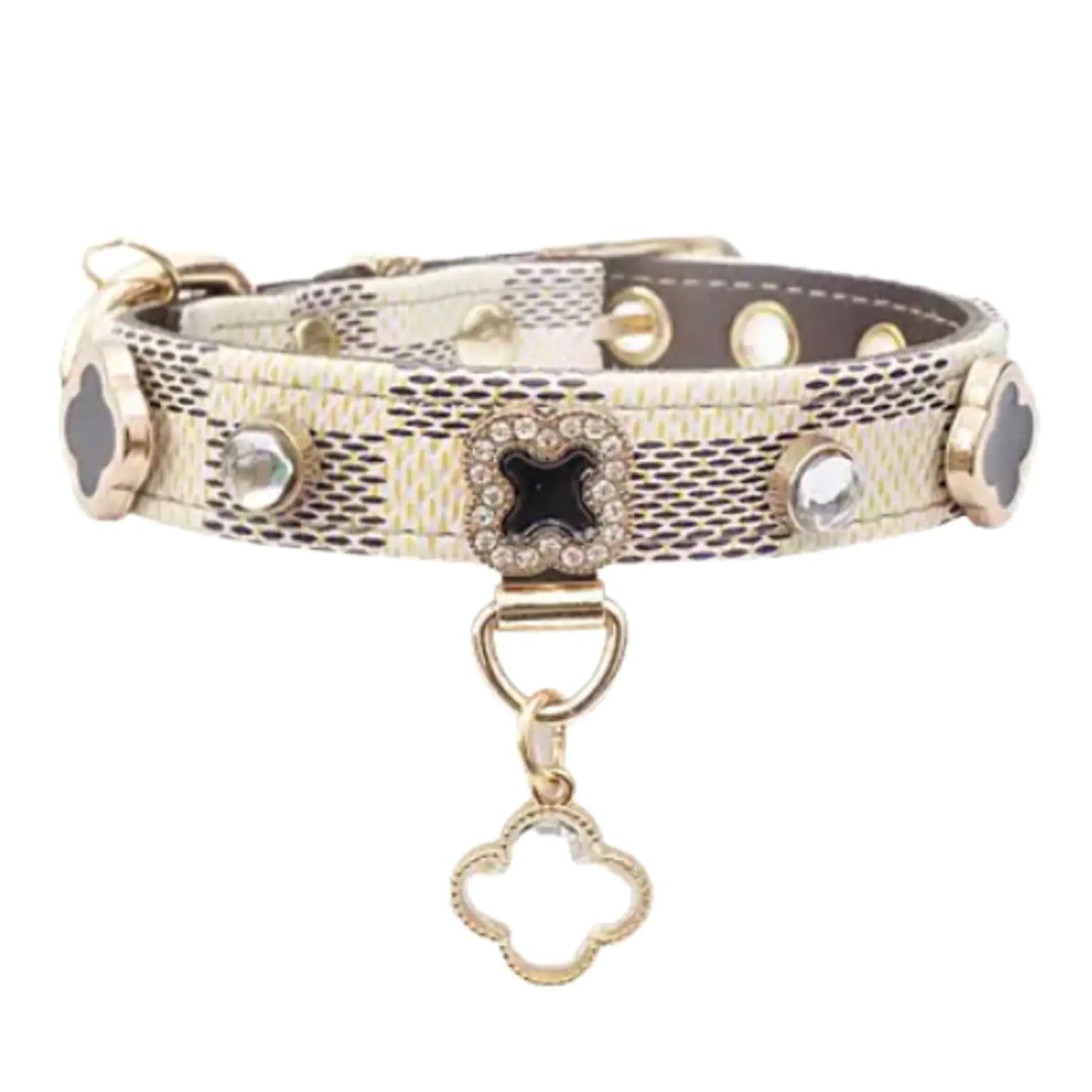 Luxurious collar soft