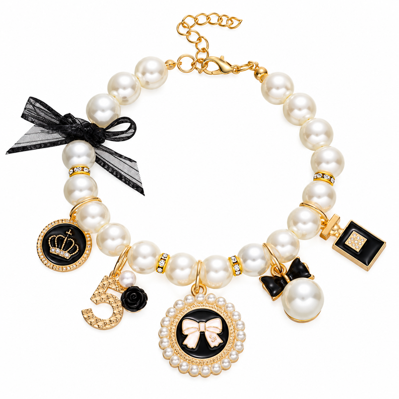 Parelketting met bedels