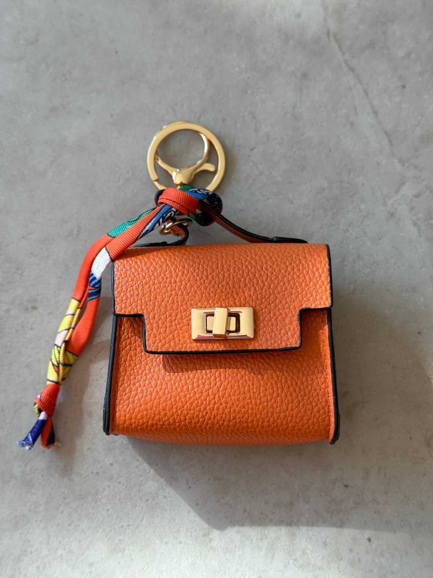 Oranje tasje